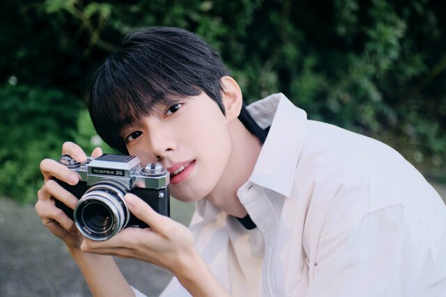 FNC's newest artist, CHUEI LI YU, unveils new concept photos