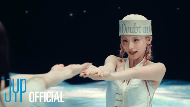 ITZY Releases MV Teaser for New Song 'Motto'